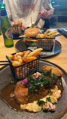 Railyards Bistro & Bar