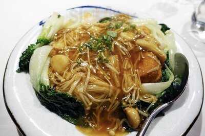 Hulu At King Street Wharf