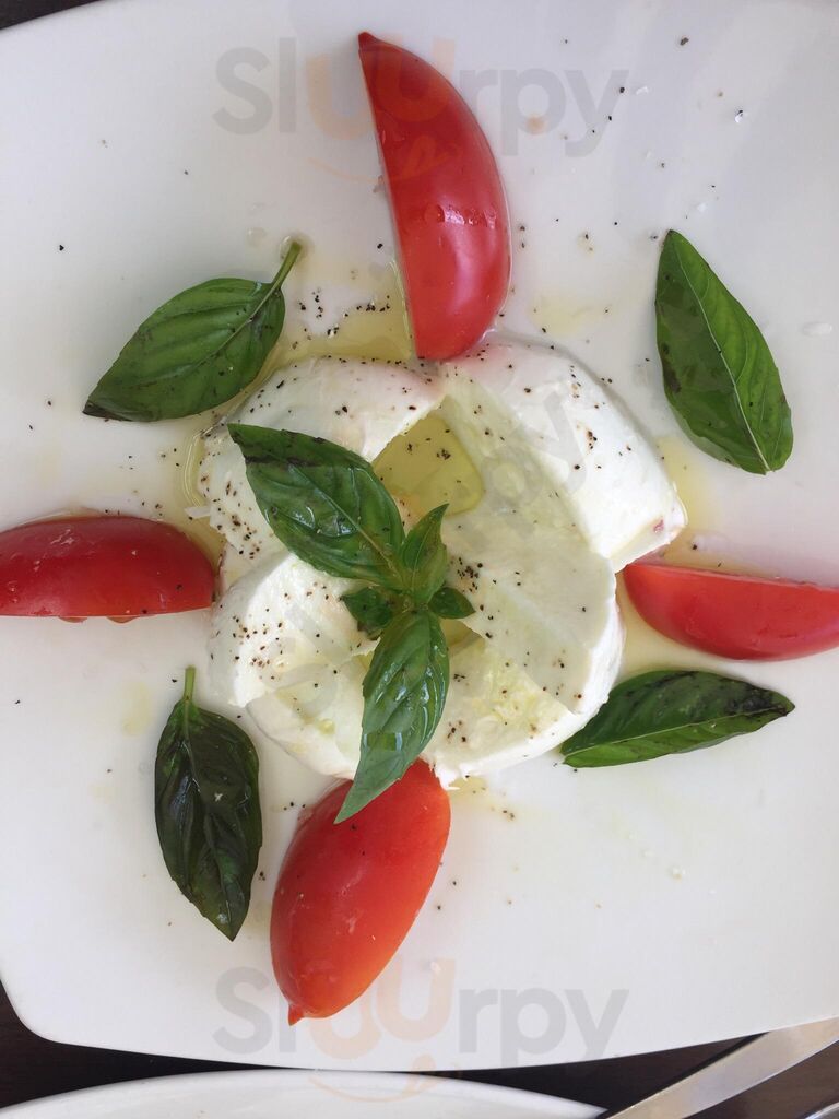 Mi Piace Pizza E Bar