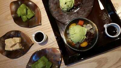 1909 Dining Precinct