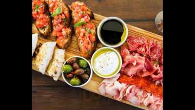 Fratelli Fresh Entertainment Quarter