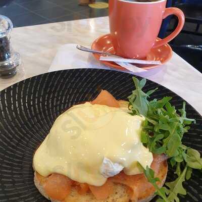 Cervo'z Cafe & Catering