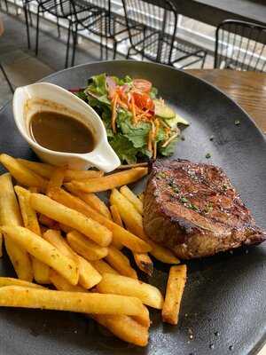 Hotel Beach House Garden City