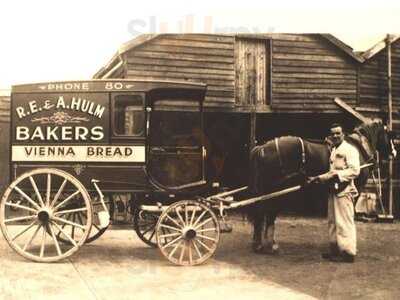 Hulm's Bakery