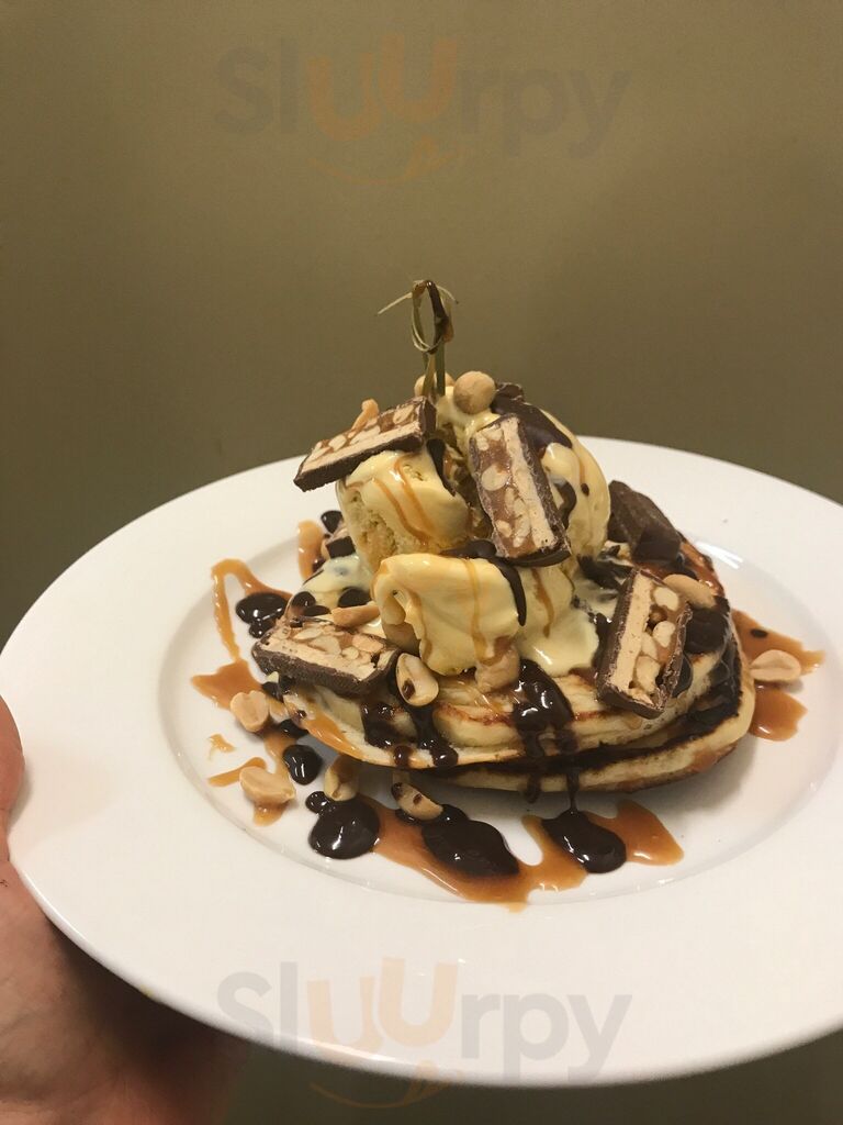 Jilarty Gelato Bar & Cafe