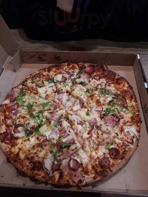 Hunter Gourmet Pizza