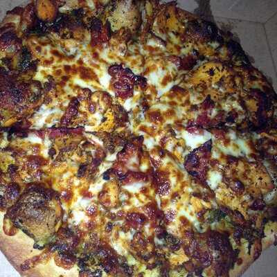 Hunter Gourmet Pizza