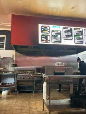 Hunter Gourmet Pizza