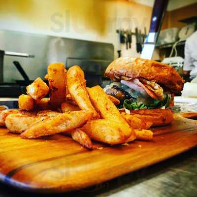 Peppercorn On Campbell