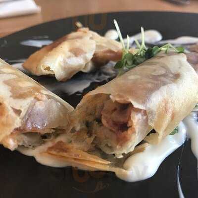 The Swae & Ivy - Bar & Restaurant