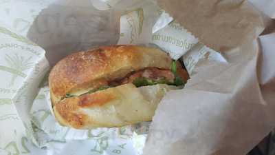 Sea Breeze Cafe And Laundromat