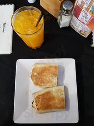 Peppers Cafe & Catering