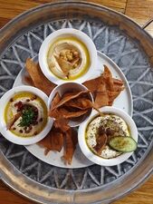 Julez Bar & Restaurant