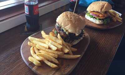 The Queens Arms Restaurant