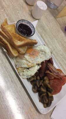 Nana's Homewares And Antiques