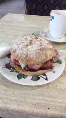 Nana's Homewares And Antiques