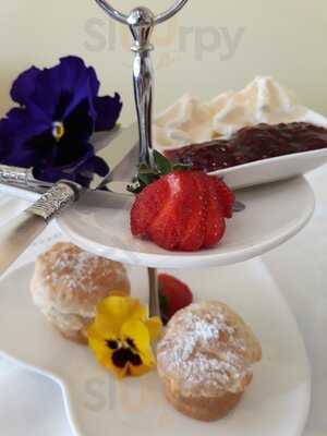 The Speckled Hen Cafe