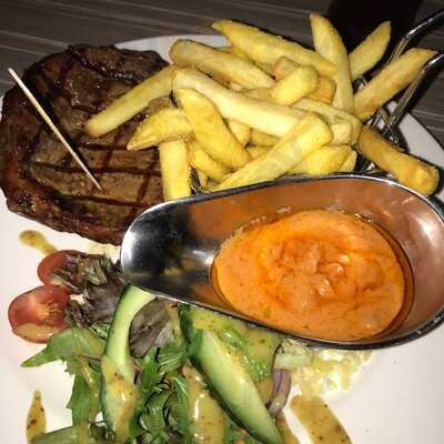 The Club Hotel Motel