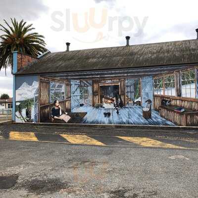 Bossimi's Bakehouse & Cafe