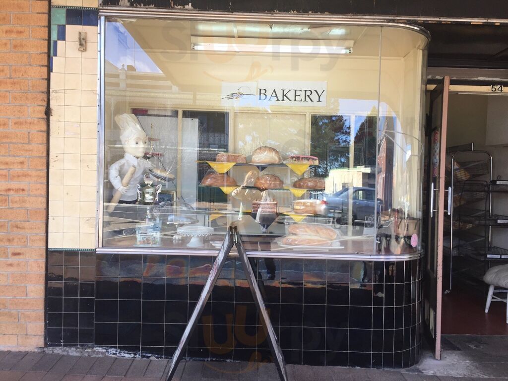 Moons Bakery