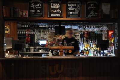 Pig & Whistle Hotel Restaurant