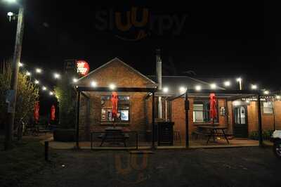 Pig & Whistle Hotel Restaurant