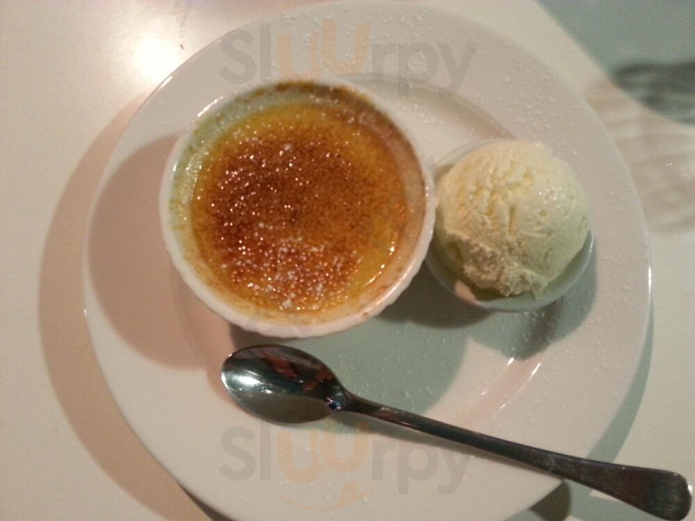 Moby's Beach Side Retreat