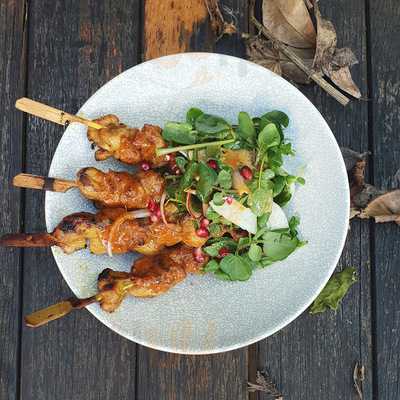 Entourage Restaurant