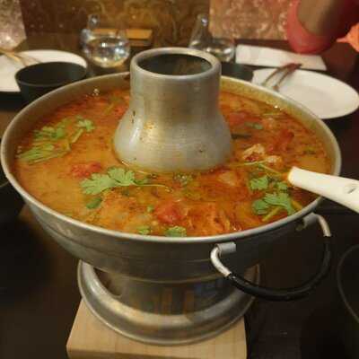 Soi 25 Burwood & Bar