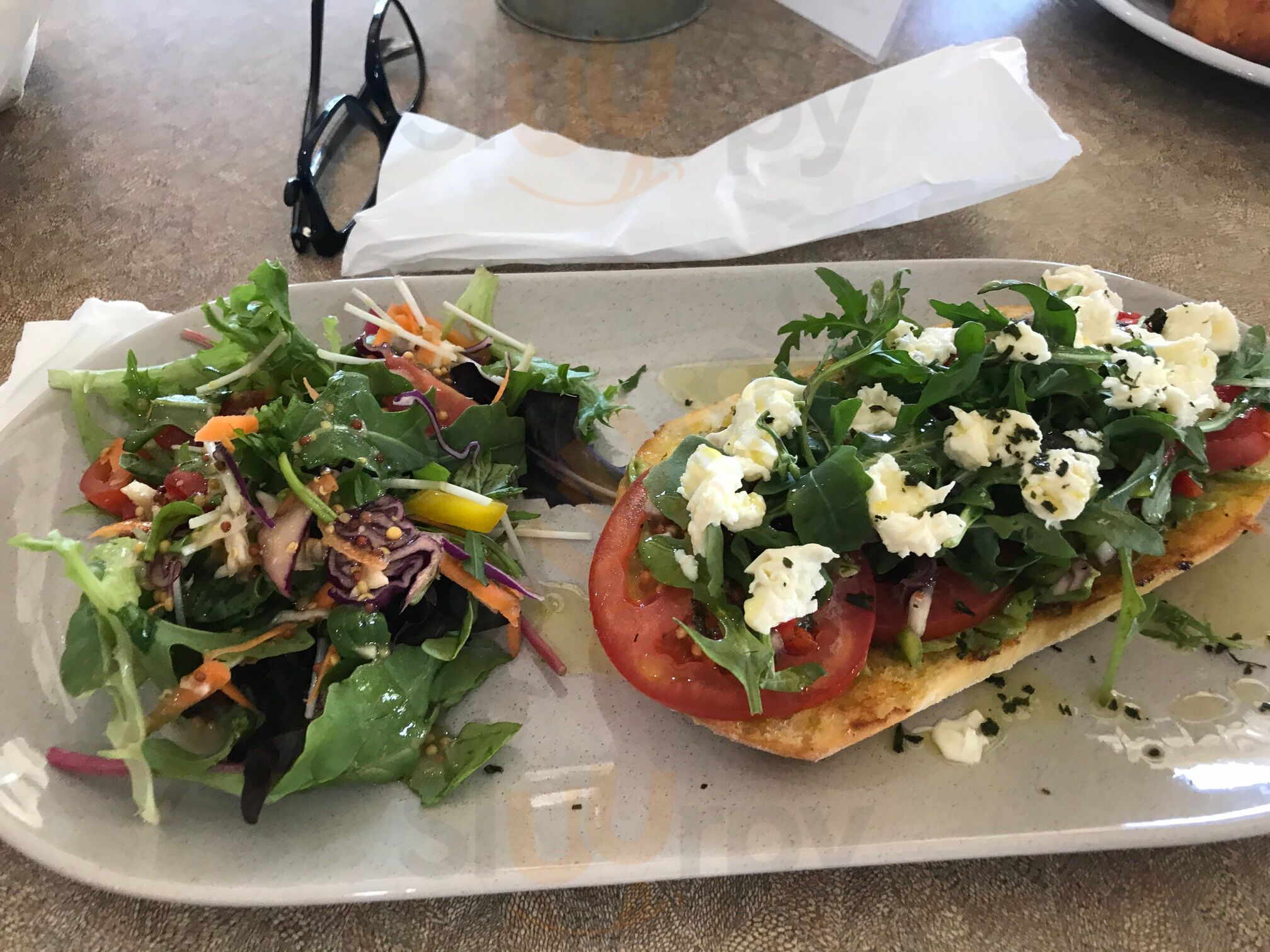 Entwined Cafe & Restaurant