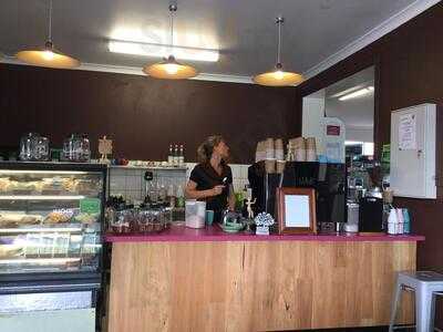 Four Sisters Coffee Shop