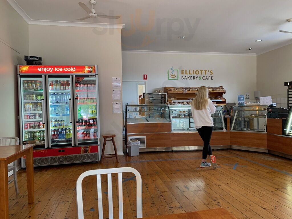 Elliott's Bakery & Cafe