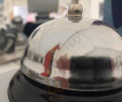 Niska Robotic Ice Cream Bar