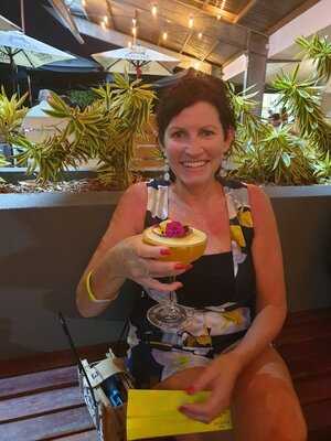 Smokey J's Brew & Que