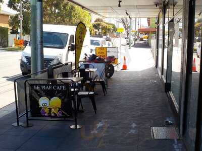 Le Piaf Cafe