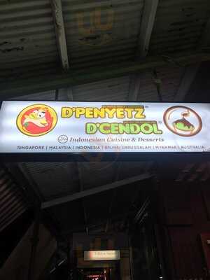 D'penyetz & D'cendol