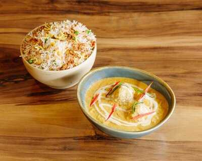 3 Brothers On Chapel