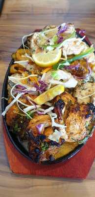 3 Brothers On Chapel