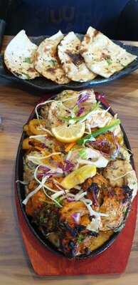 3 Brothers On Chapel