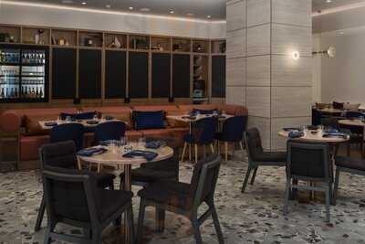 Nautica Pool Bar & Kitchen