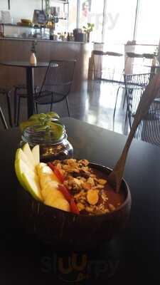 Cru Health + Juice Bar