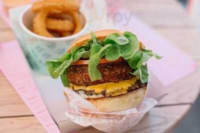 Betty's Burgers & Concrete Co.