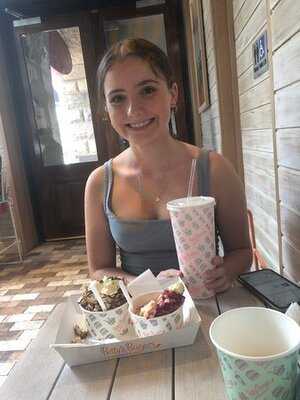 Betty's Burgers & Concrete Co.