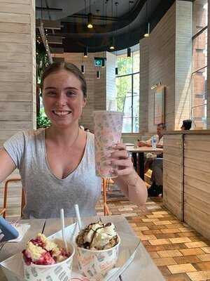 Betty's Burgers & Concrete Co.