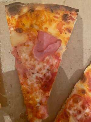 Queen Margherita Pizza