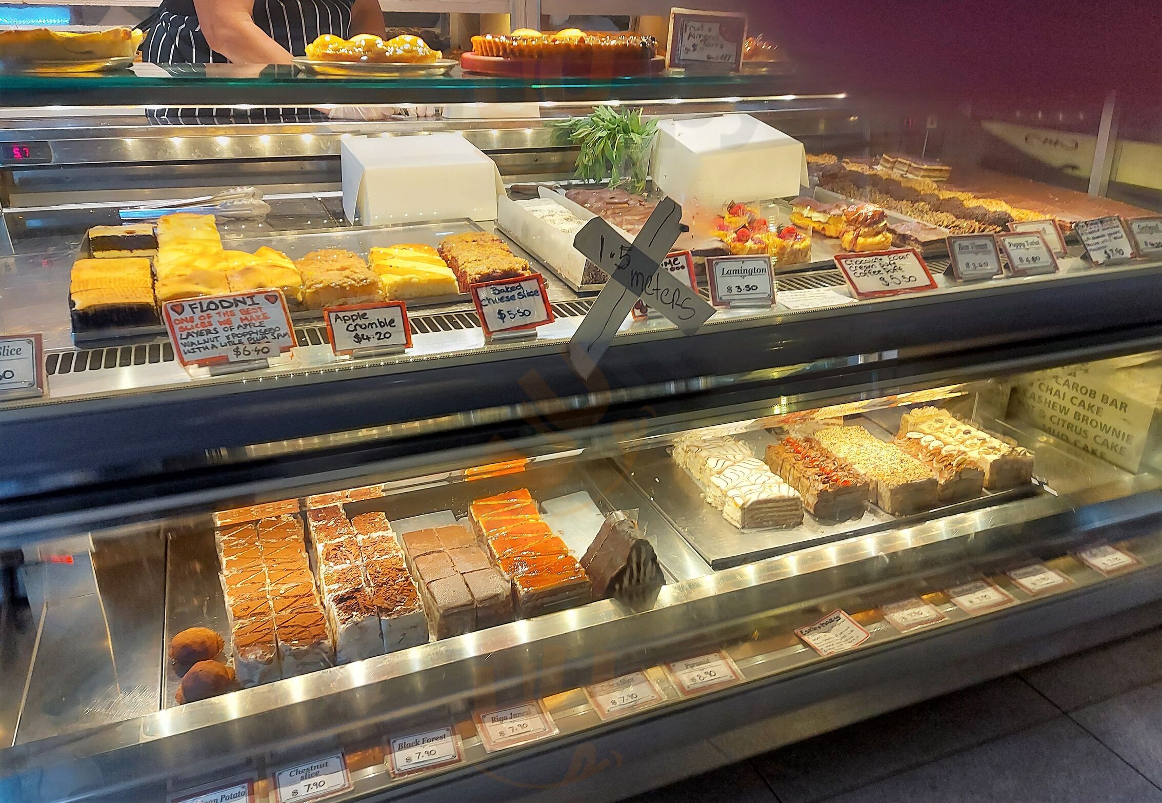 Wellington Cakes