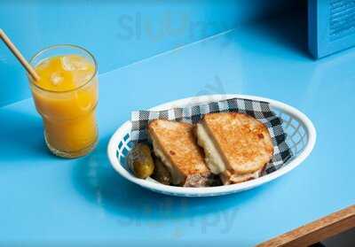 Thanks Coffee + Sangas