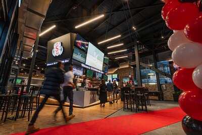 The Sporting Globe Knox