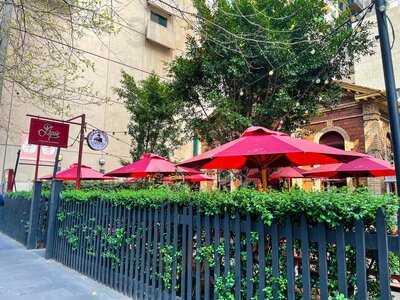 Pepe's Italian & Liquor