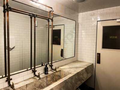 Pepe's Italian & Liquor